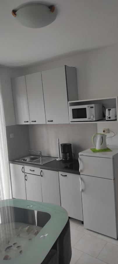 Apartmani Mille Starigrad Paklenica Εξωτερικό φωτογραφία