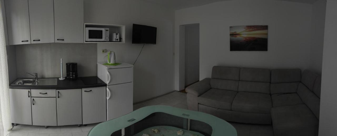 Apartmani Mille Starigrad Paklenica Εξωτερικό φωτογραφία